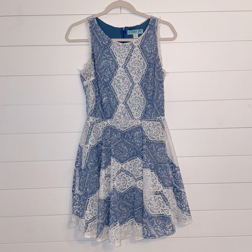 🥳HP🥳 Aina be (Francesca’s) Sleeveless dress